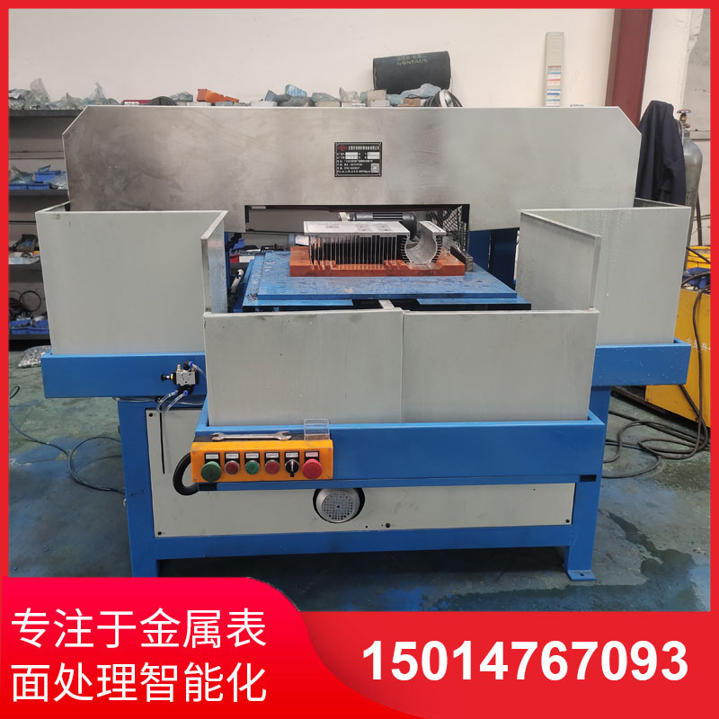 鋁材(cai)直紋(wen)拉(la)絲機(ji)生(sheng)産供(gong)應